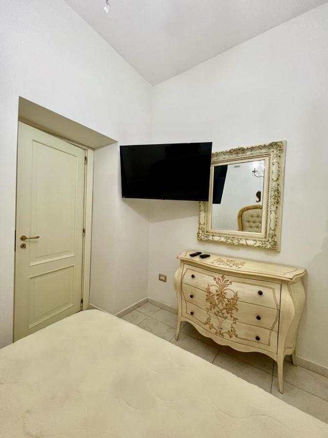 Antonietta House Apartment เนเปิลส์ ภายนอก รูปภาพ